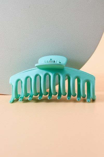 Curved Hair Claw Clip